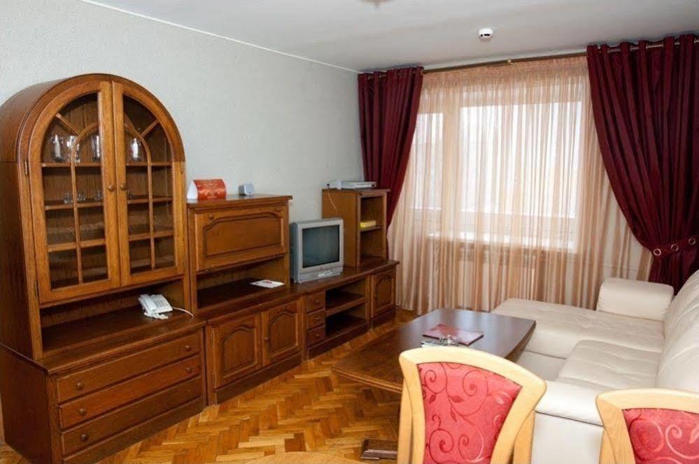 Apart-Hotel Zagreb Saratov Exteriör bild